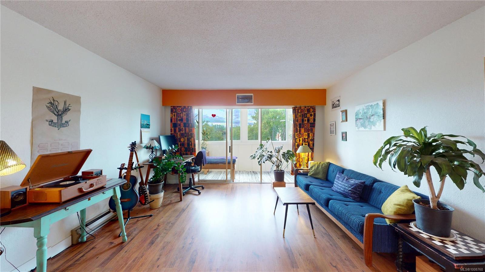 203 - 1012 Pakington St - Vi Fairfield West Condo Apartment for Sale, 1 Bedroom (1008760)