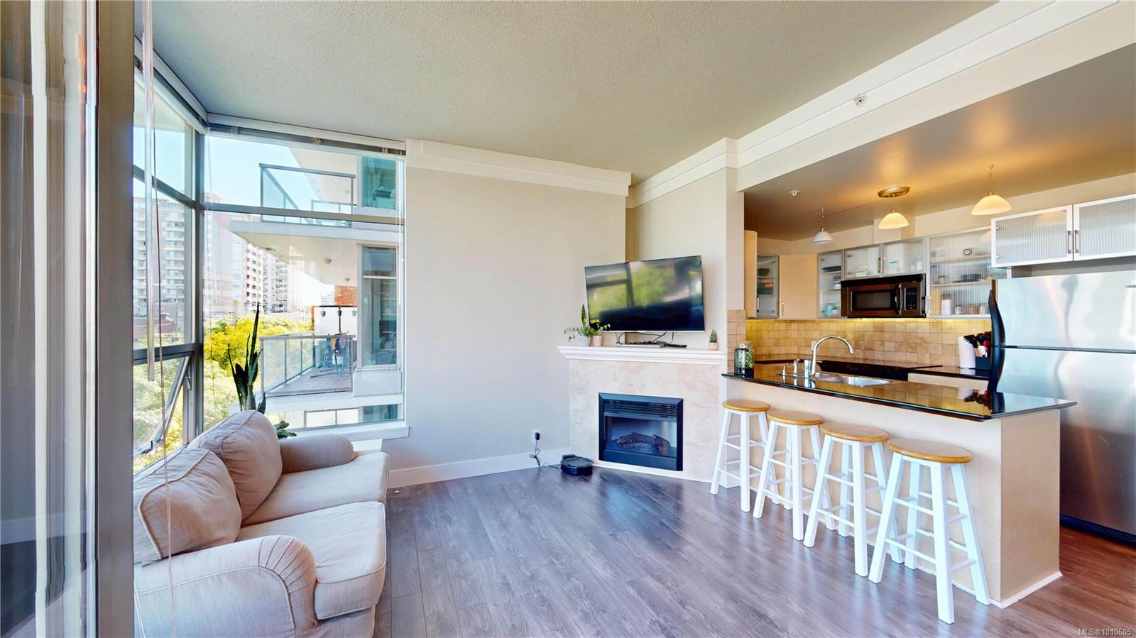 307 - 845 Yates St - Vi Downtown Condo Apartment for Sale, 1 Bedroom (1010605)