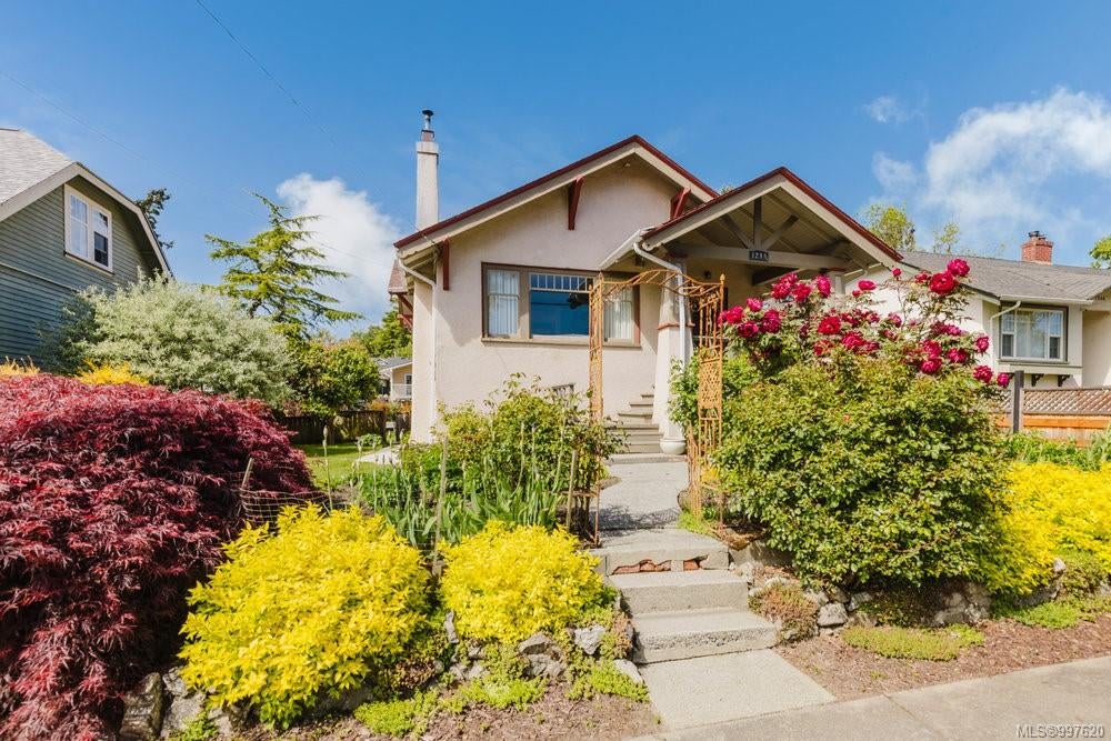 1240 Basil Ave - Vi Hillside Single Family Residence for Sale, 4 Bedrooms (997620)