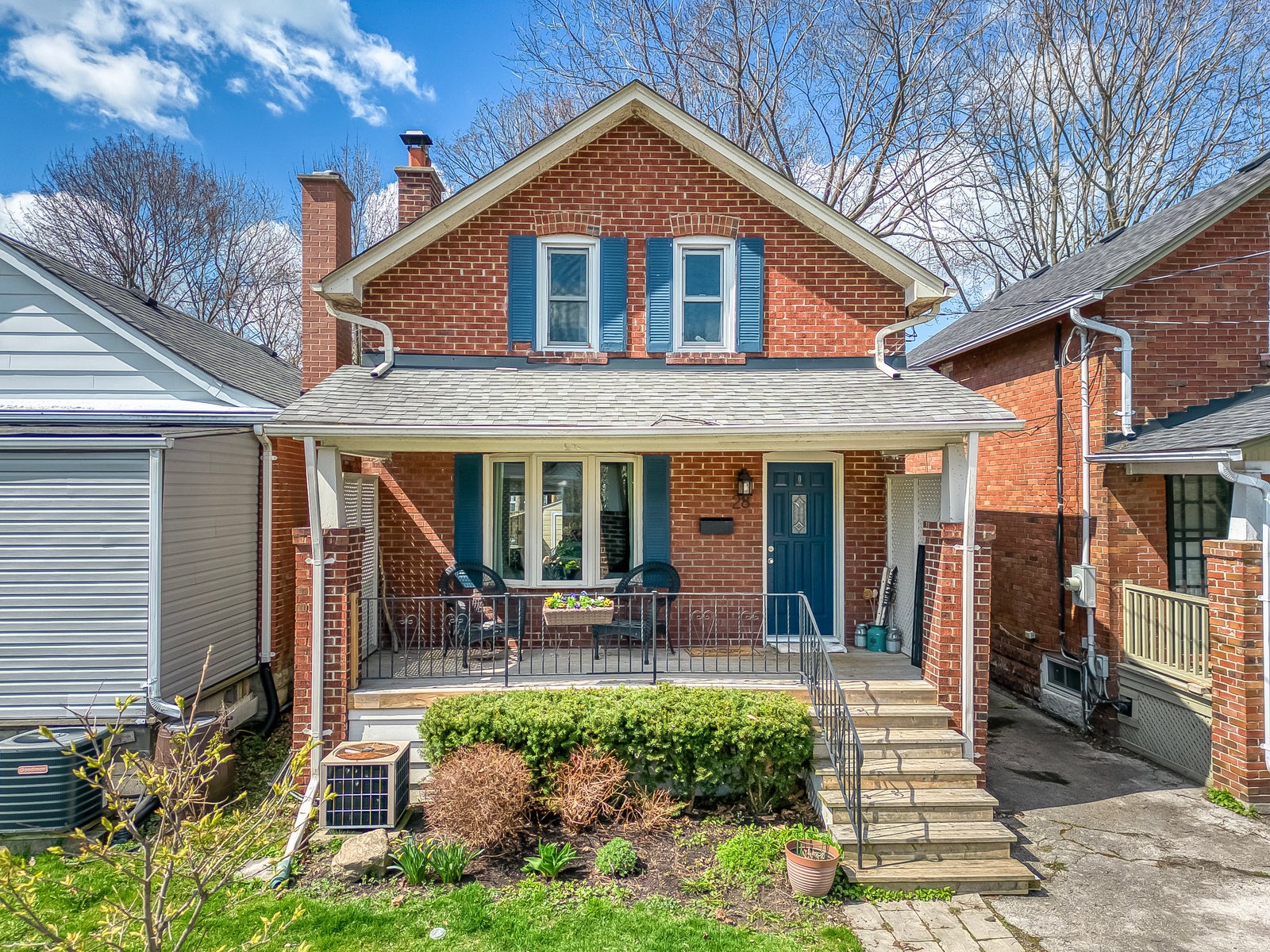 28 Sixth Street - New Toronto HOUSE for sale, 3 Bedrooms 