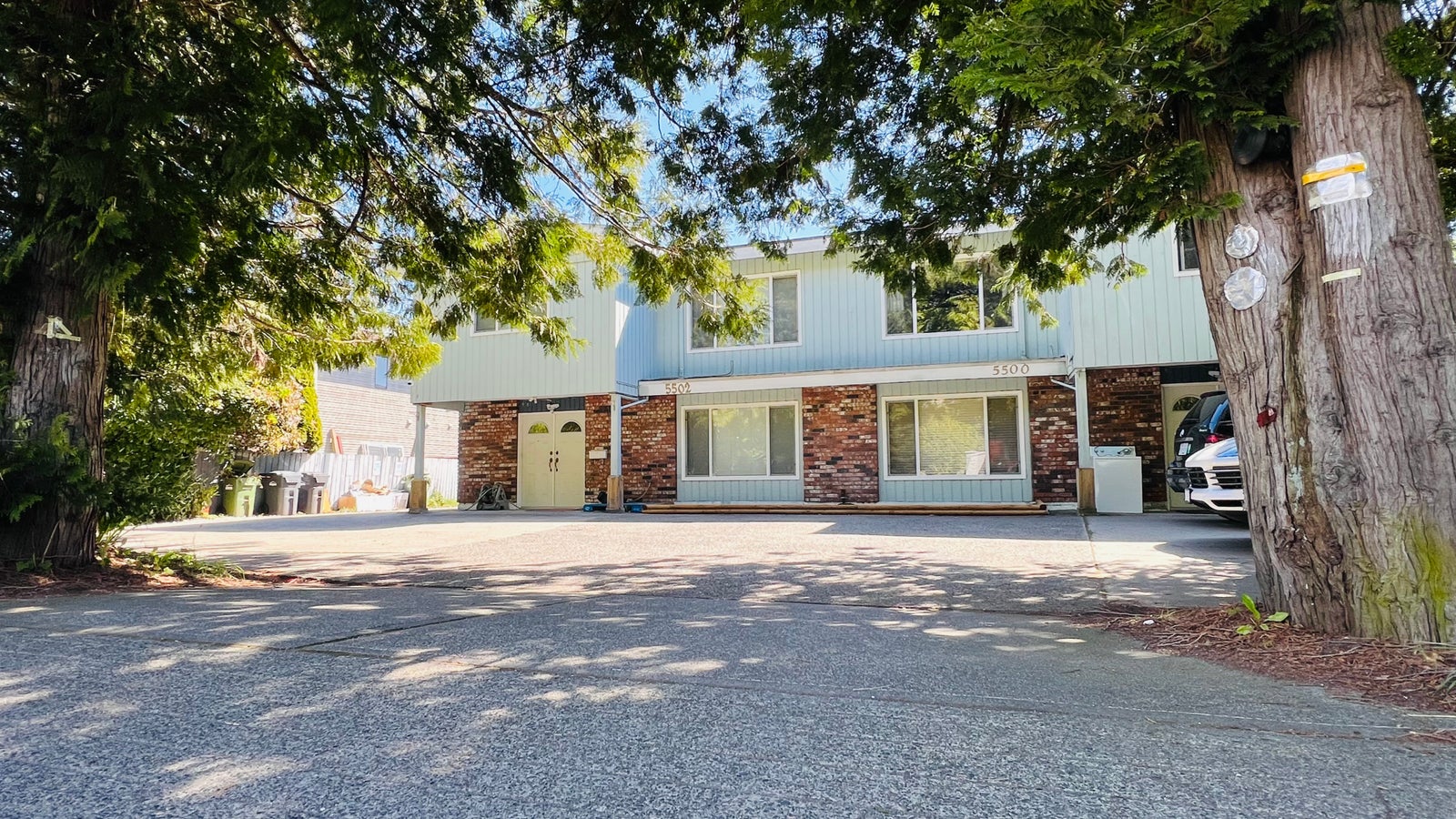 5502 & 5500 Blundell Road, Richmond (DUPLEX) - Lackner Single Family Residence for Sale, 12 Bedrooms 