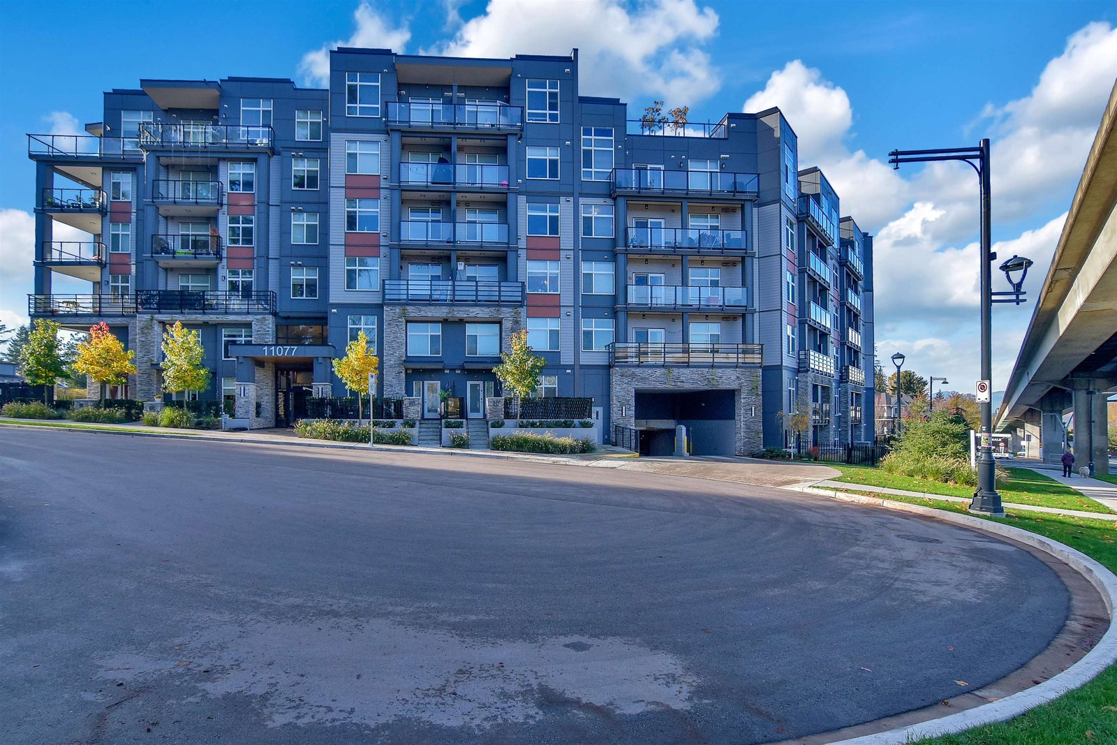 209 11077 RAVINE ROAD - Whalley Apartment/Condo for sale, 2 Bedrooms (R2893373)