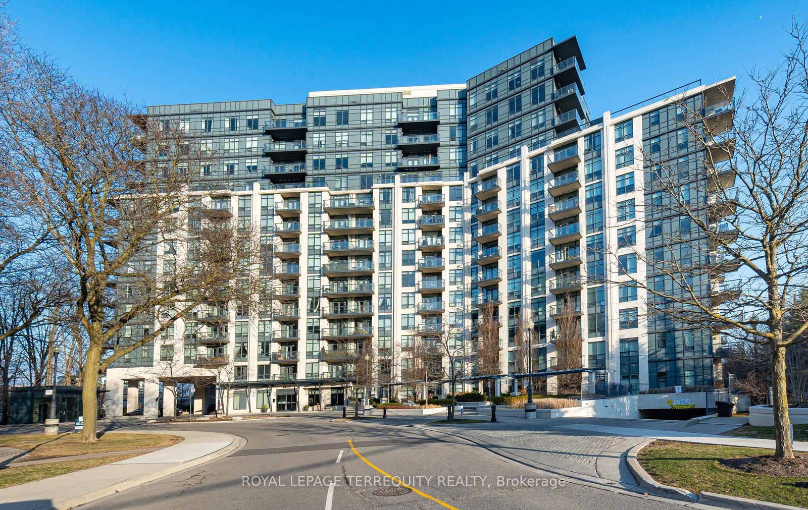 1302 - 1135 Royal York Road - Edenbridge-Humber Valley Condo Apartment for Sale, 2 + 1 Bedrooms (W12081464)