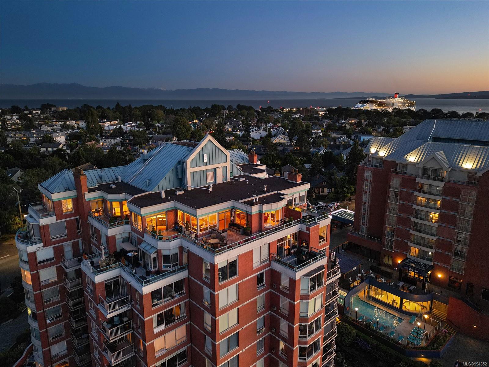 1101 - 630 Montreal St - Vi Downtown Condo Apartment for Sale, 2 Bedrooms (994852)