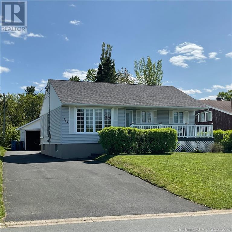 349 Hennessy Street - Bathurst House for Sale, 3 Bedrooms (NB115344)