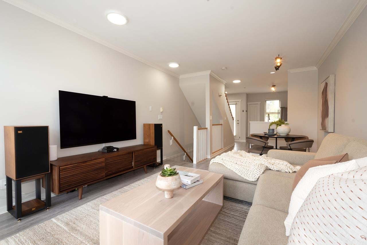 3 618 W 6TH AVENUE - Fairview VW Townhouse for sale, 3 Bedrooms (R2815802) #1