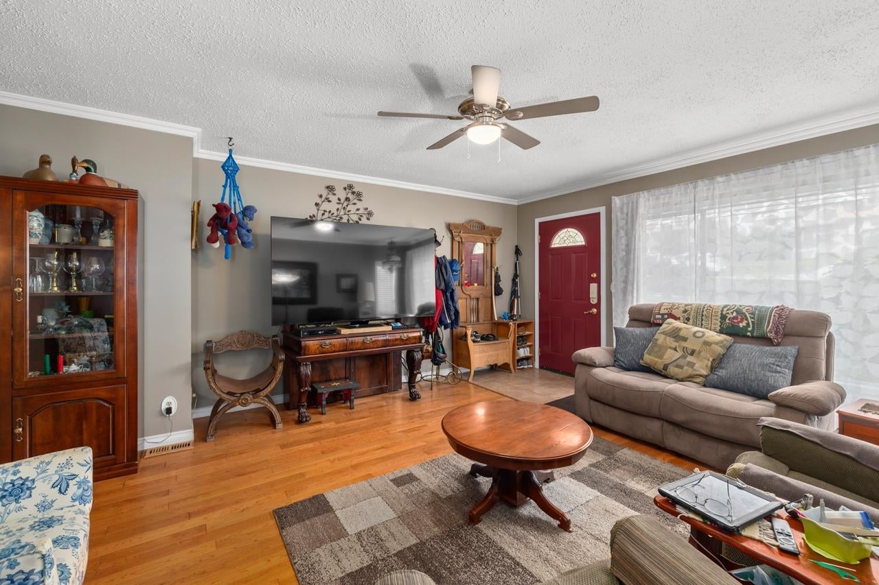 1020 Walls Avenue - Maillardville Single Family Residence for Sale, 3 Bedrooms (R2929773) #7