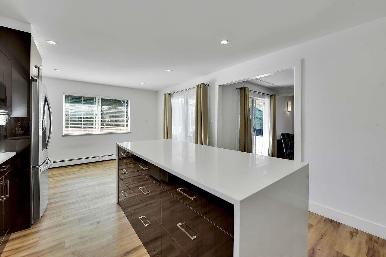 996 Duthie Avenue - Simon Fraser Univer. Single Family Residence for Sale, 6 Bedrooms (R2936364) #14
