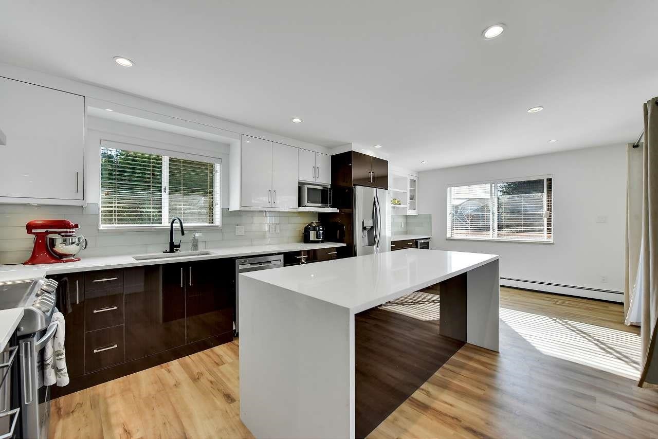 996 Duthie Avenue - Simon Fraser Univer. Single Family Residence for Sale, 6 Bedrooms (R2936364) #2