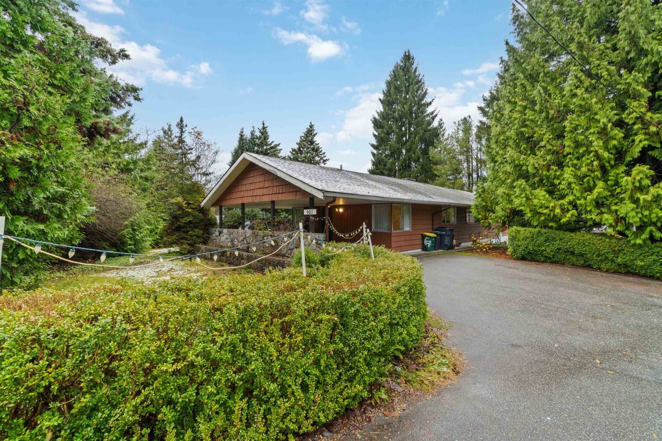 901 COMO LAKE AVENUE - Coquitlam West House/Single Family for sale, 3 Bedrooms (R2945611) #1