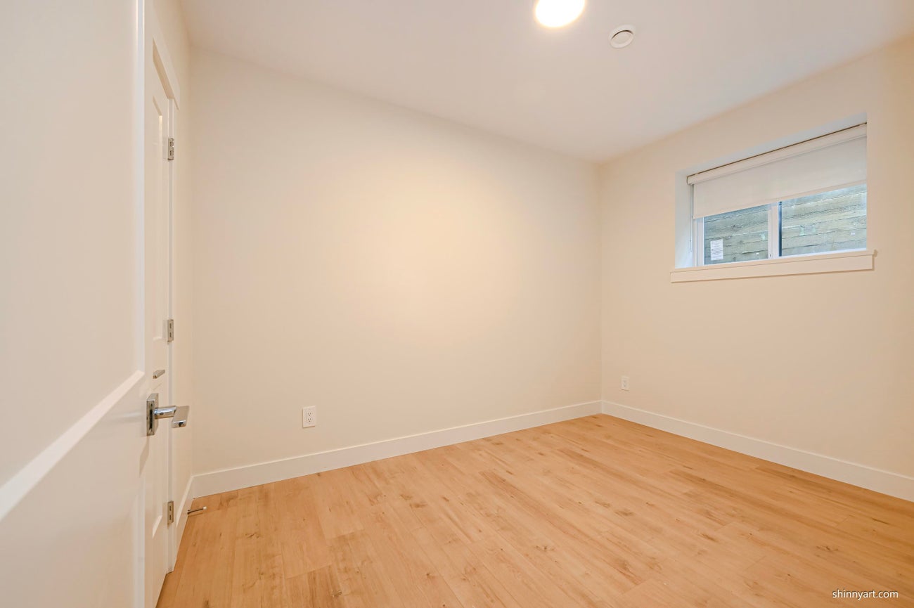 897 Cottonwood Avenue - Coquitlam West Single Family Residence for Sale, 8 Bedrooms (R2952188) #31