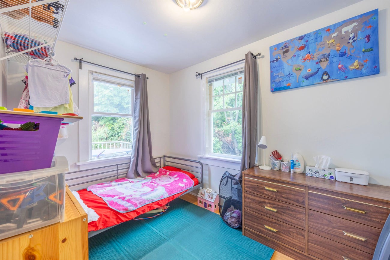 634 Rochester Avenue - Coquitlam West Single Family Residence for Sale, 6 Bedrooms (R2954343) #10