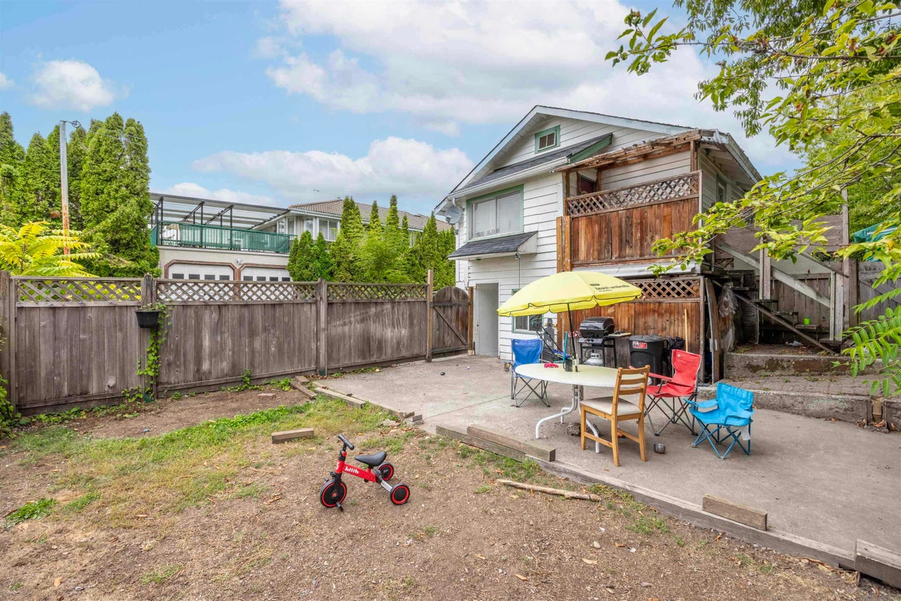 634 Rochester Avenue - Coquitlam West Single Family Residence for Sale, 6 Bedrooms (R2954343) #7