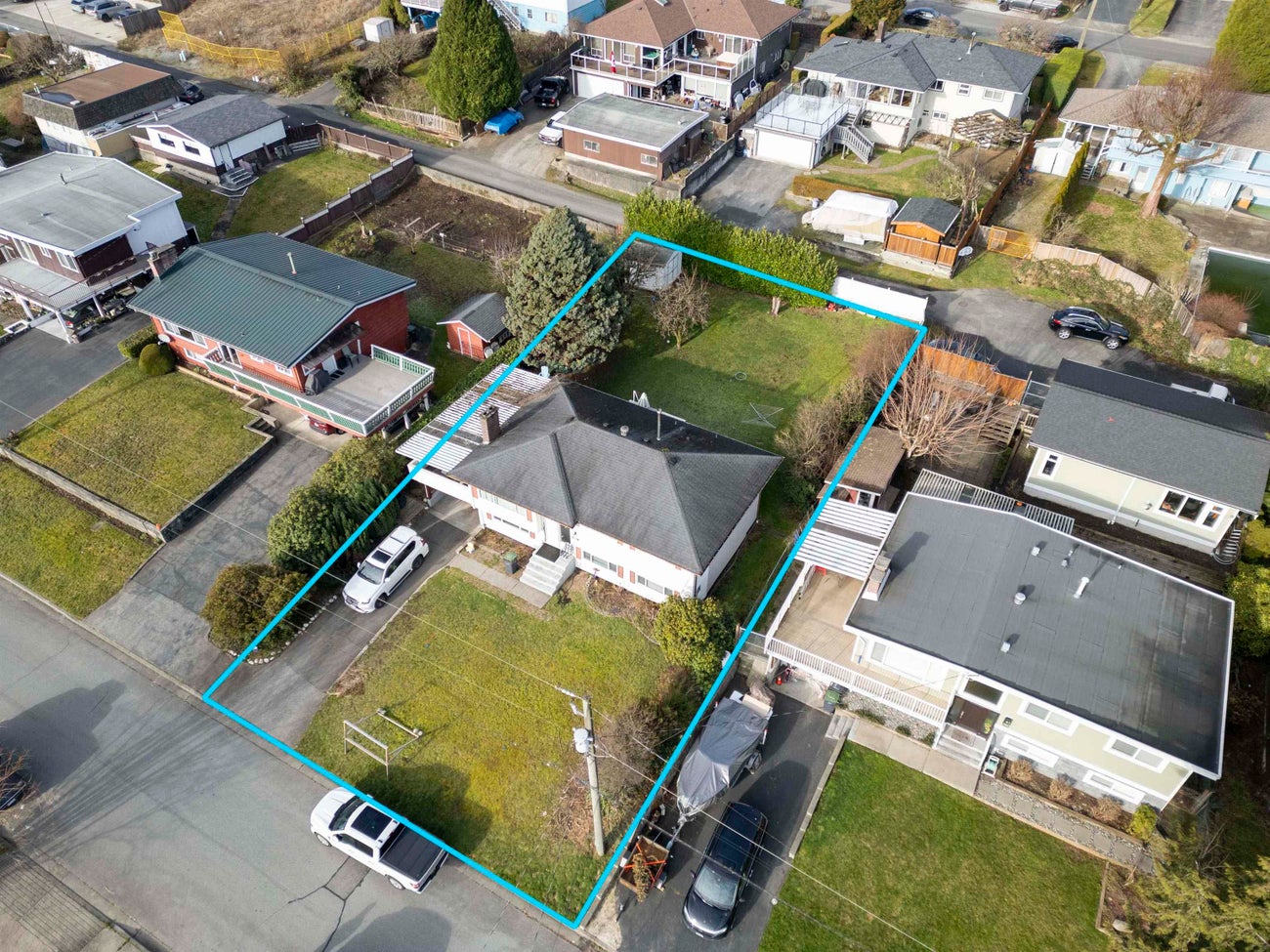 1153 Madore Avenue - Central Coquitlam Single Family Residence for Sale, 6 Bedrooms (R2958282) #1