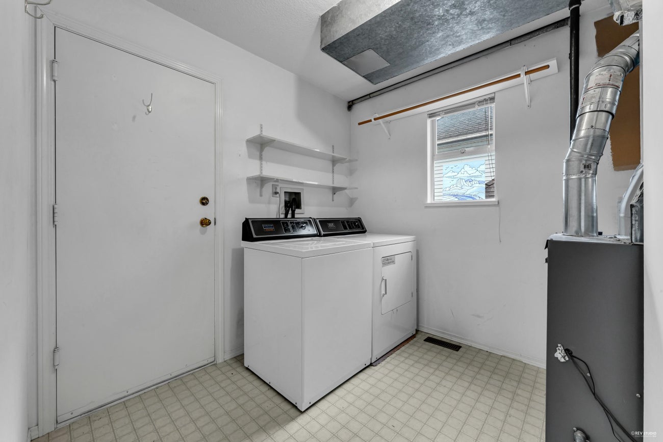 2986 Delahaye Drive - Canyon Springs Single Family Residence for Sale, 4 Bedrooms (R2959214)# - 19