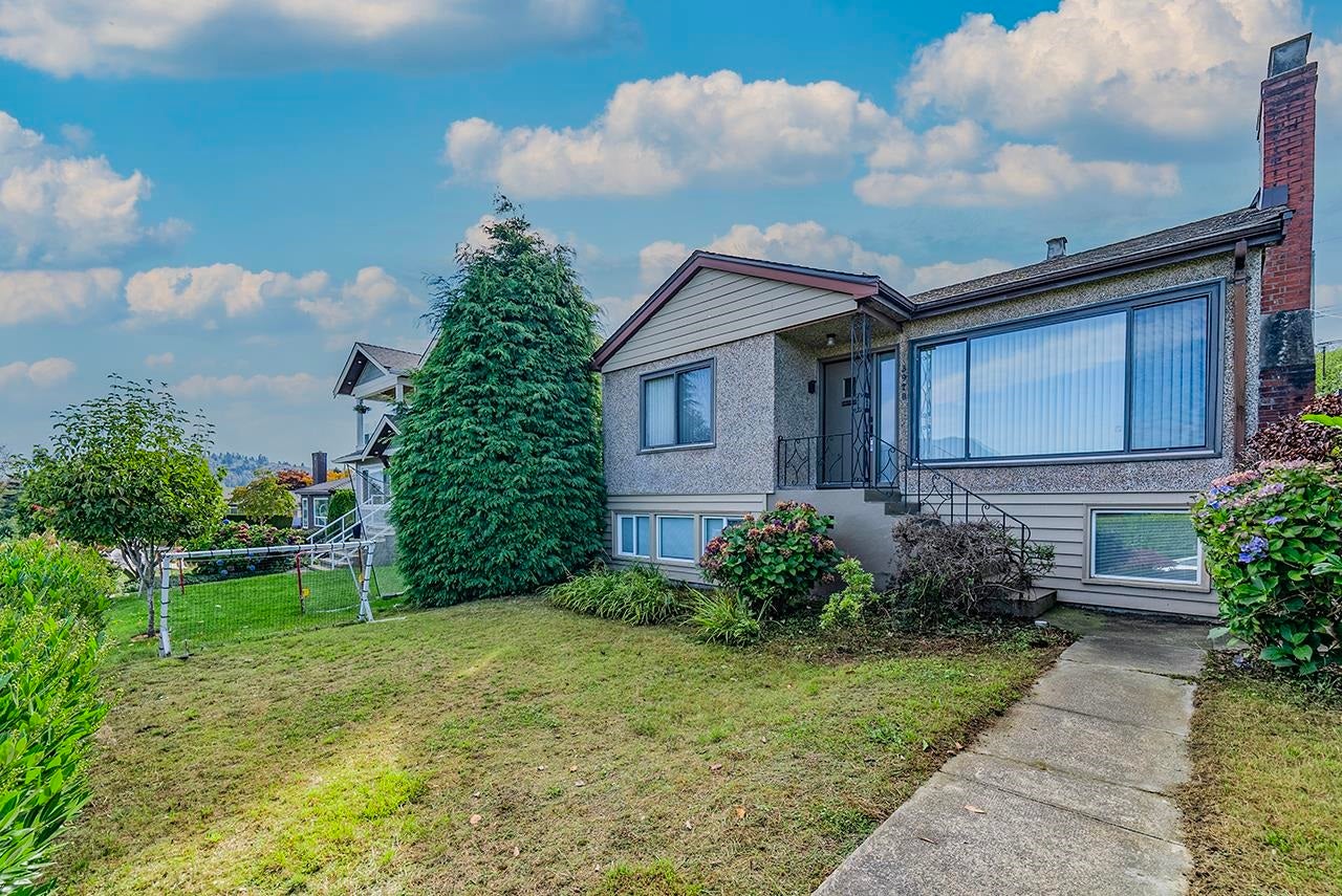 3970 EDINBURGH STREET - Vancouver Heights House/Single Family for Sale, 2 Bedrooms (R2961203) #1