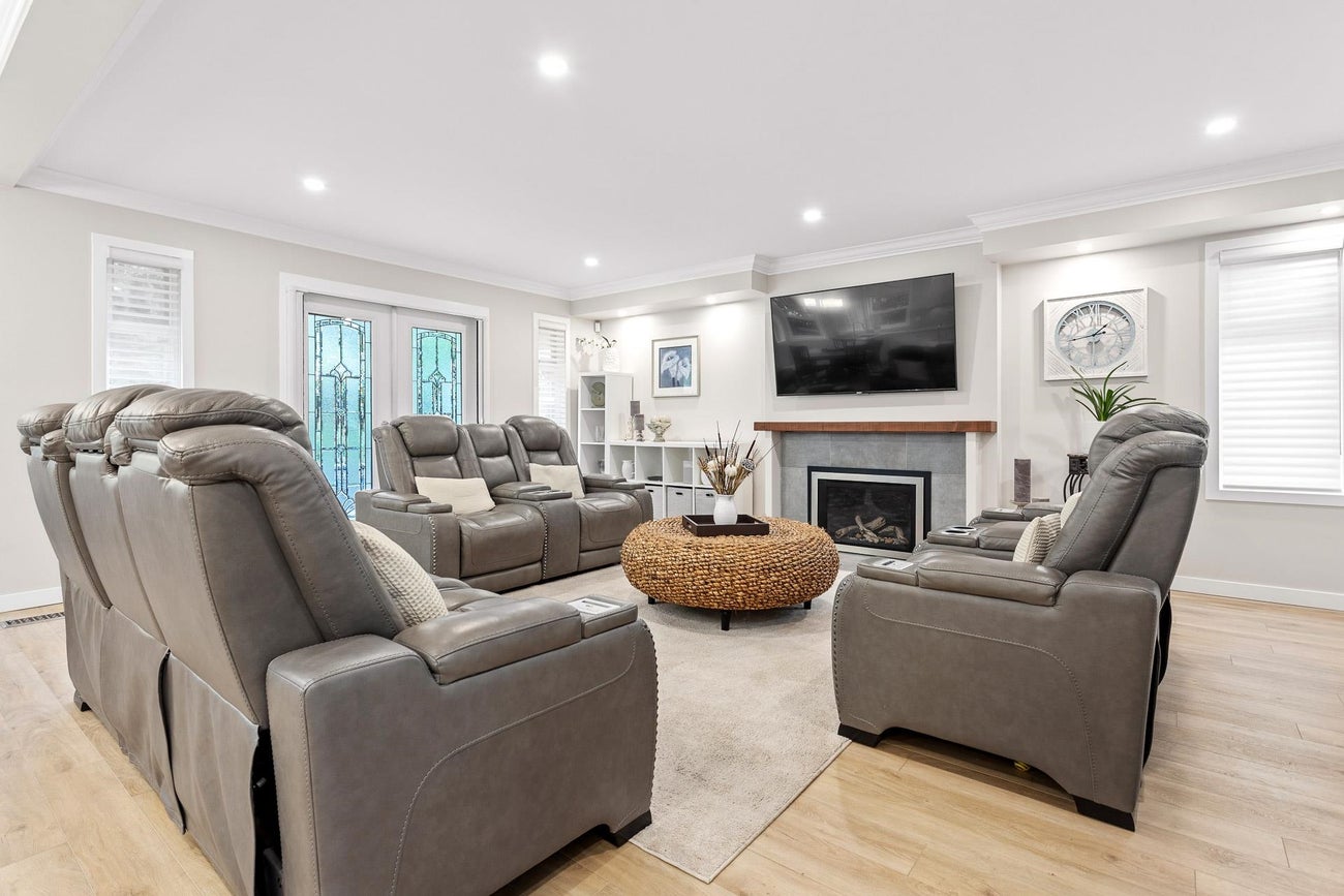 2443 Leclair Drive - Coquitlam East Single Family Residence for Sale, 6 Bedrooms (R2968845) #18