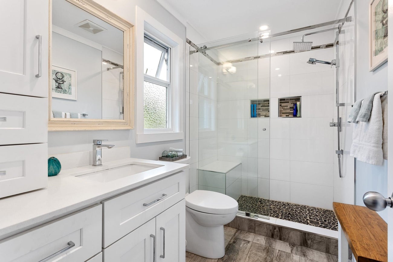 2443 Leclair Drive - Coquitlam East Single Family Residence for Sale, 6 Bedrooms (R2968845) #24