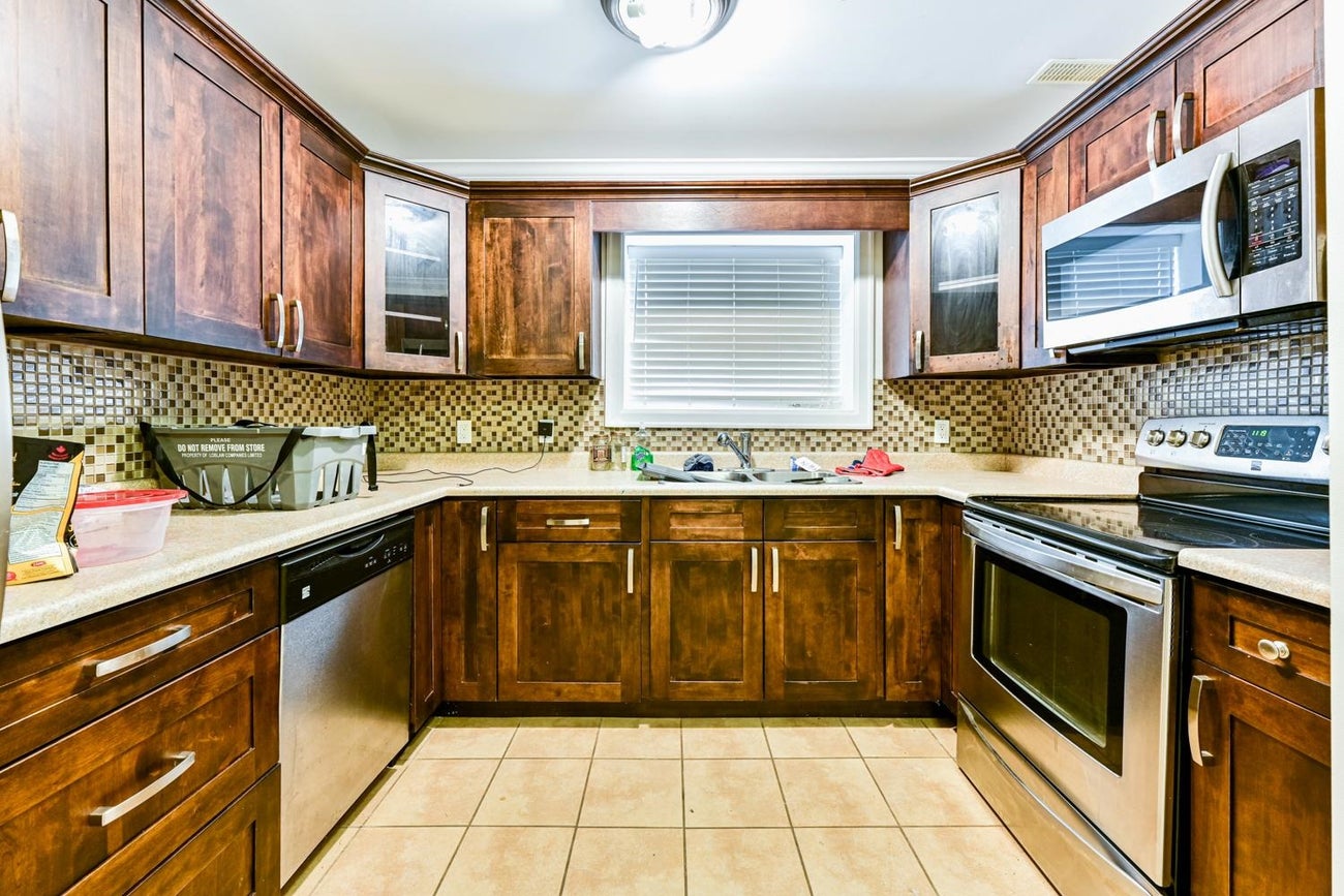 2097 - 2099 Dawes Hill Road - Central Coquitlam Single Family Residence for Sale, 8 Bedrooms (R2973320) #18