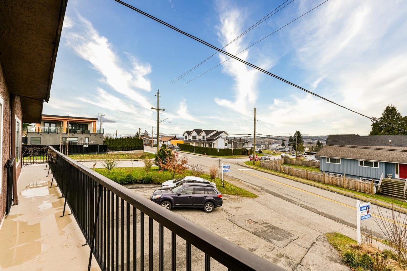 2097 - 2099 Dawes Hill Road - Central Coquitlam Single Family Residence for Sale, 8 Bedrooms (R2973320) #19