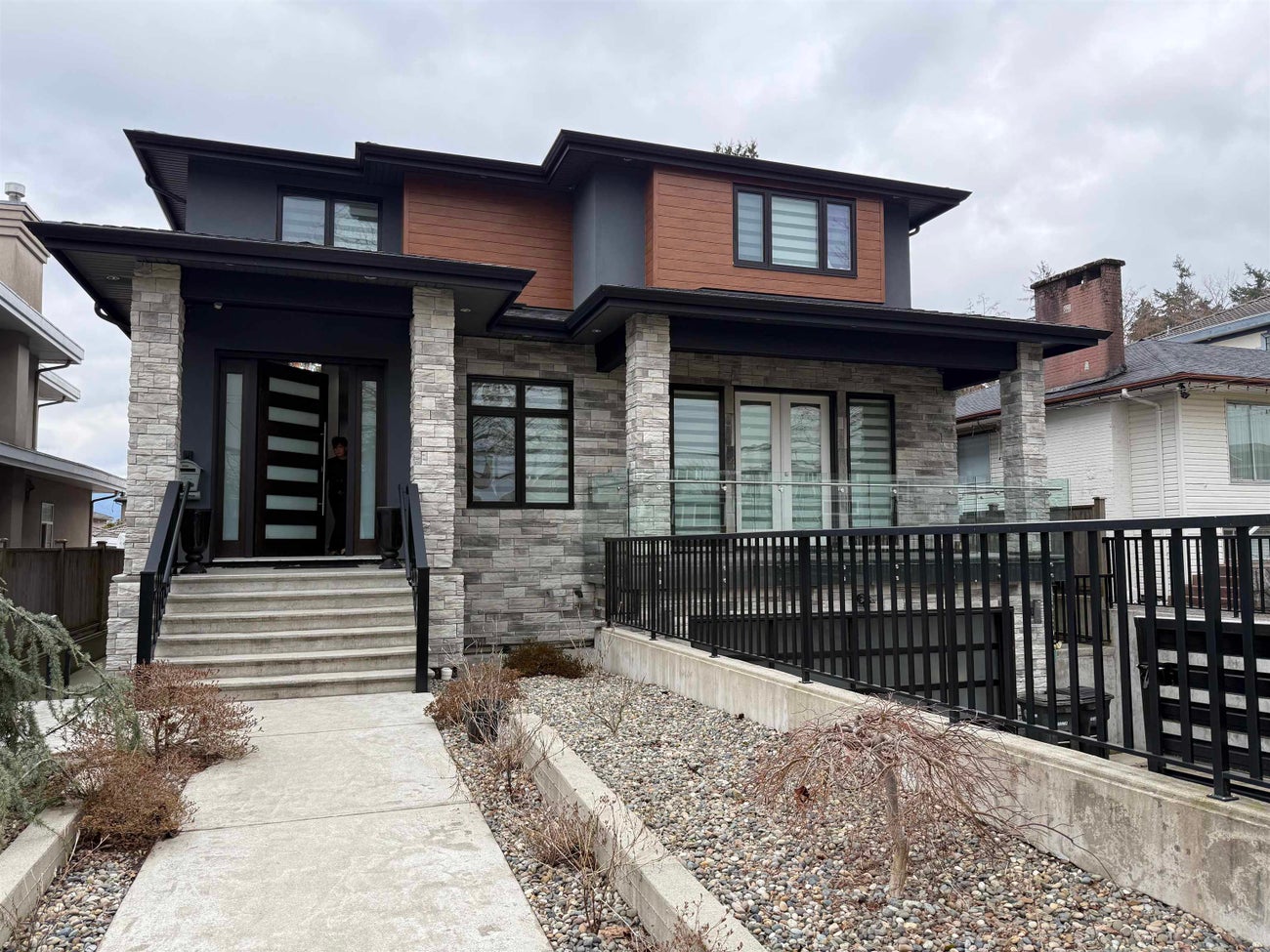 7251 Union Street - Simon Fraser Univer. Single Family Residence for Sale, 7 Bedrooms (R2975888) #1