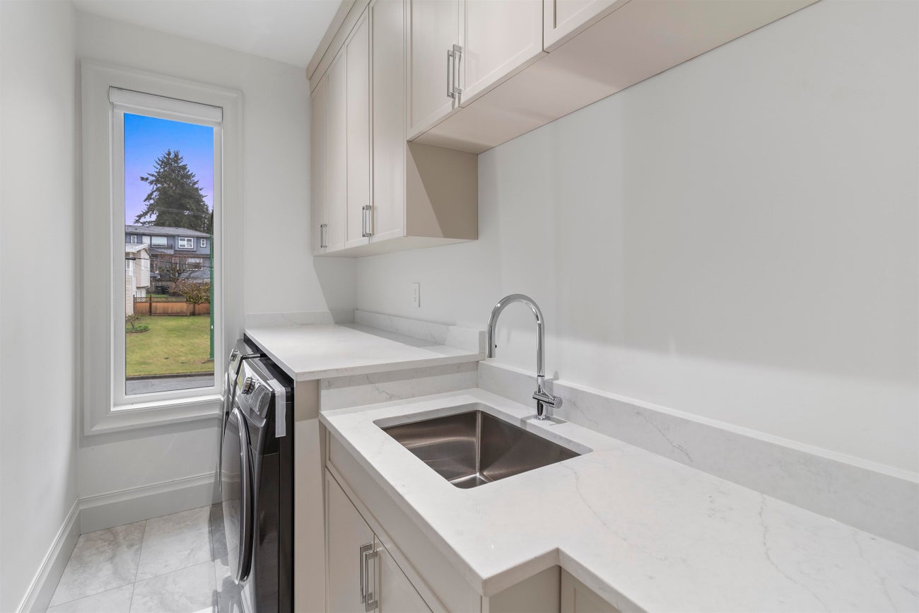 7165 Paulus Crescent - Montecito Single Family Residence for Sale, 9 Bedrooms (R2976808) #21