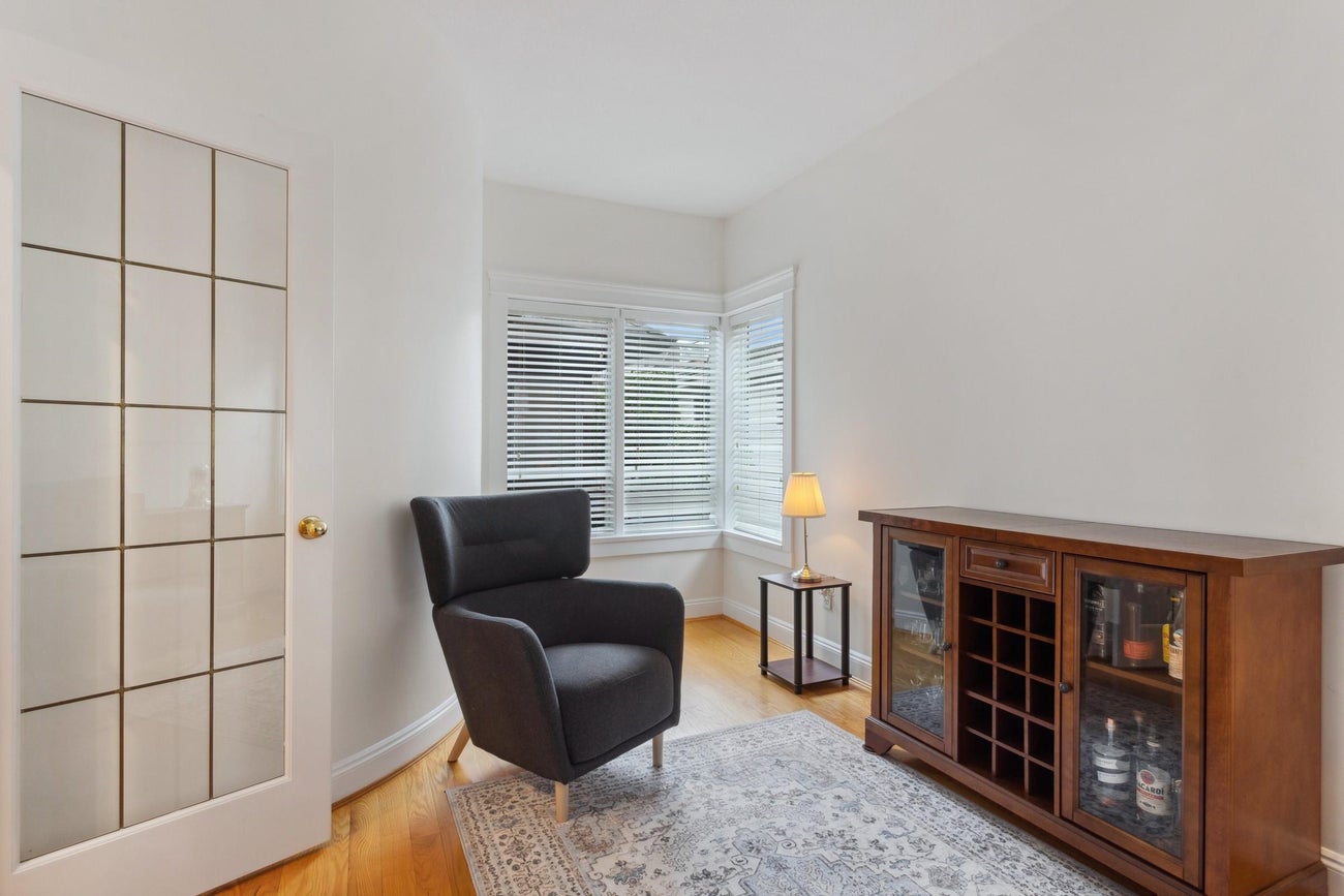 2274 Sorrento Drive - Coquitlam East Single Family Residence for Sale, 6 Bedrooms (R2980763) #17