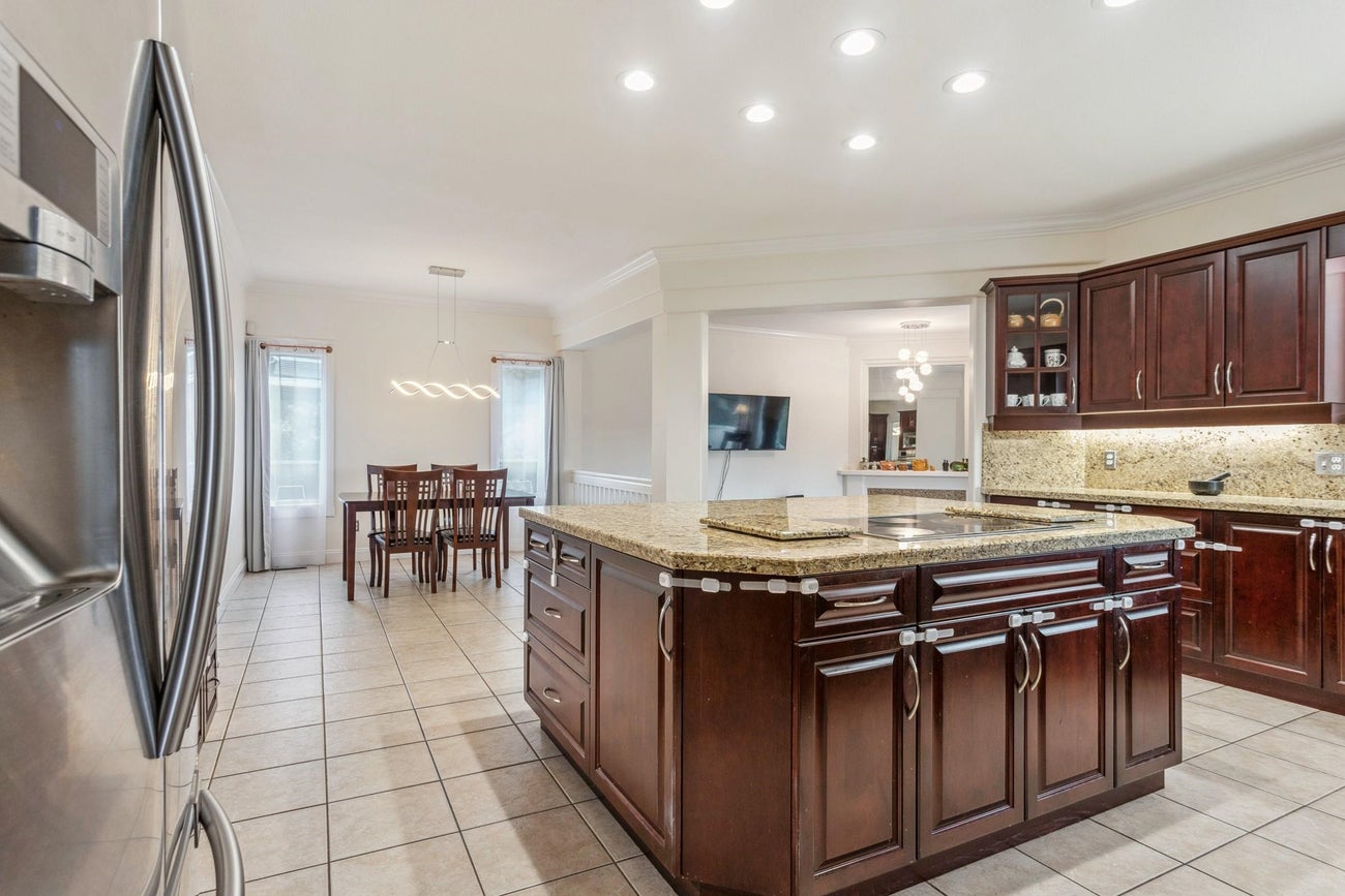 2274 Sorrento Drive - Coquitlam East Single Family Residence for Sale, 6 Bedrooms (R2980763) #6
