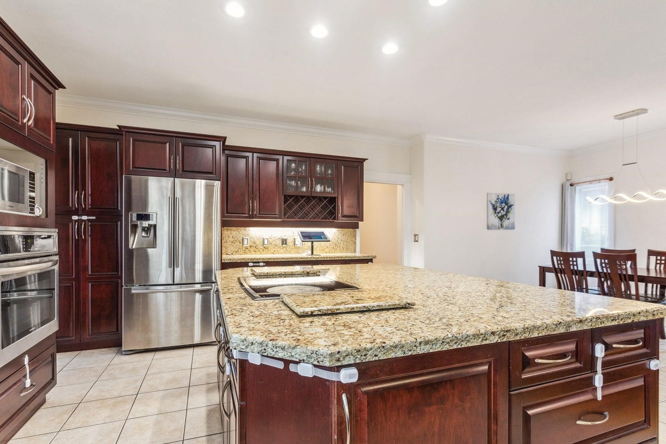 2274 Sorrento Drive - Coquitlam East Single Family Residence for Sale, 6 Bedrooms (R2980763) #7
