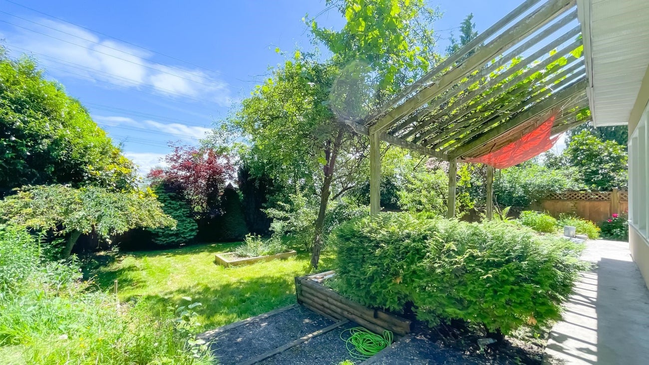 405 Dartmoor Drive - Coquitlam East Single Family Residence for Sale, 4 Bedrooms (R2980824) #37
