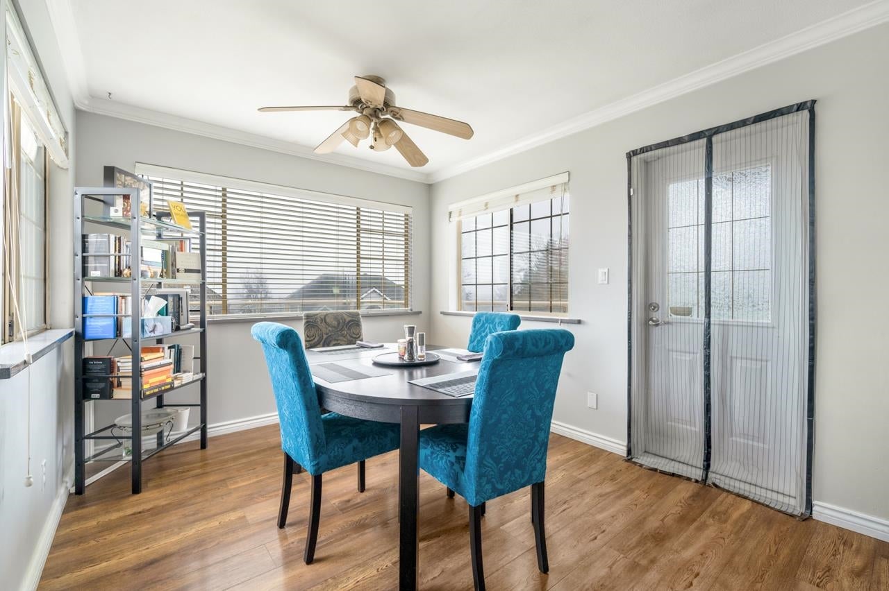 2902 Paul Lake Court - Coquitlam East Single Family Residence for Sale, 6 Bedrooms (R2981708)# - 24