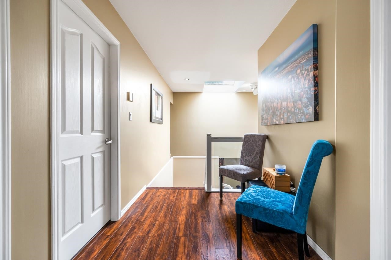 2902 Paul Lake Court - Coquitlam East Single Family Residence for Sale, 6 Bedrooms (R2981708)# - 25