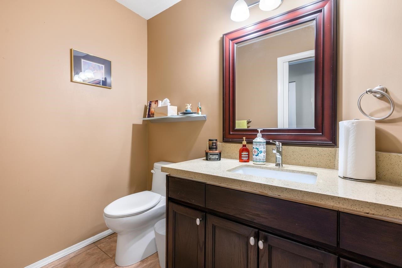 2902 Paul Lake Court - Coquitlam East Single Family Residence for Sale, 6 Bedrooms (R2981708)# - 27