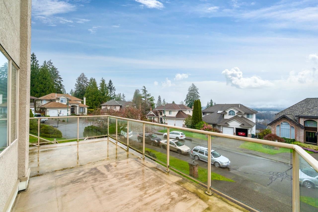 2902 Paul Lake Court - Coquitlam East Single Family Residence for Sale, 6 Bedrooms (R2981708)# - 35