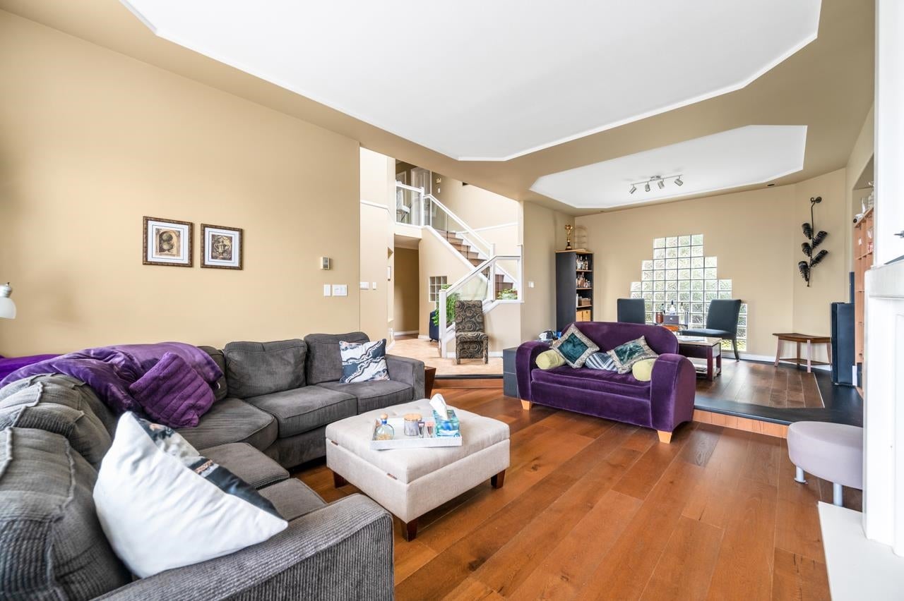 2902 Paul Lake Court - Coquitlam East Single Family Residence for Sale, 6 Bedrooms (R2981708)# - 6