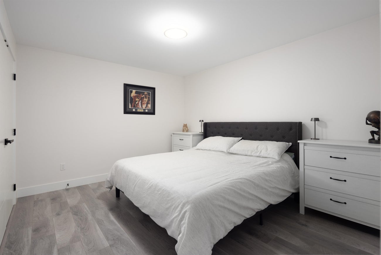 1693 Smith Avenue - Central Coquitlam Single Family Residence for Sale, 8 Bedrooms (R2982100) #39