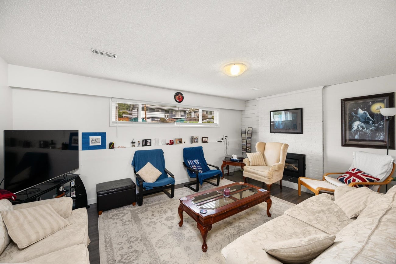 2416 Tolmie Avenue - Central Coquitlam Single Family Residence for Sale, 5 Bedrooms (R2984043) #27