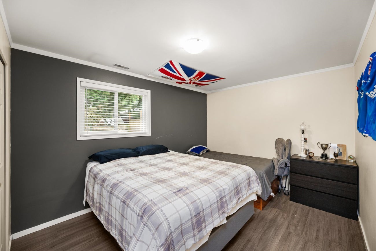 2416 Tolmie Avenue - Central Coquitlam Single Family Residence for Sale, 5 Bedrooms (R2984043) #33