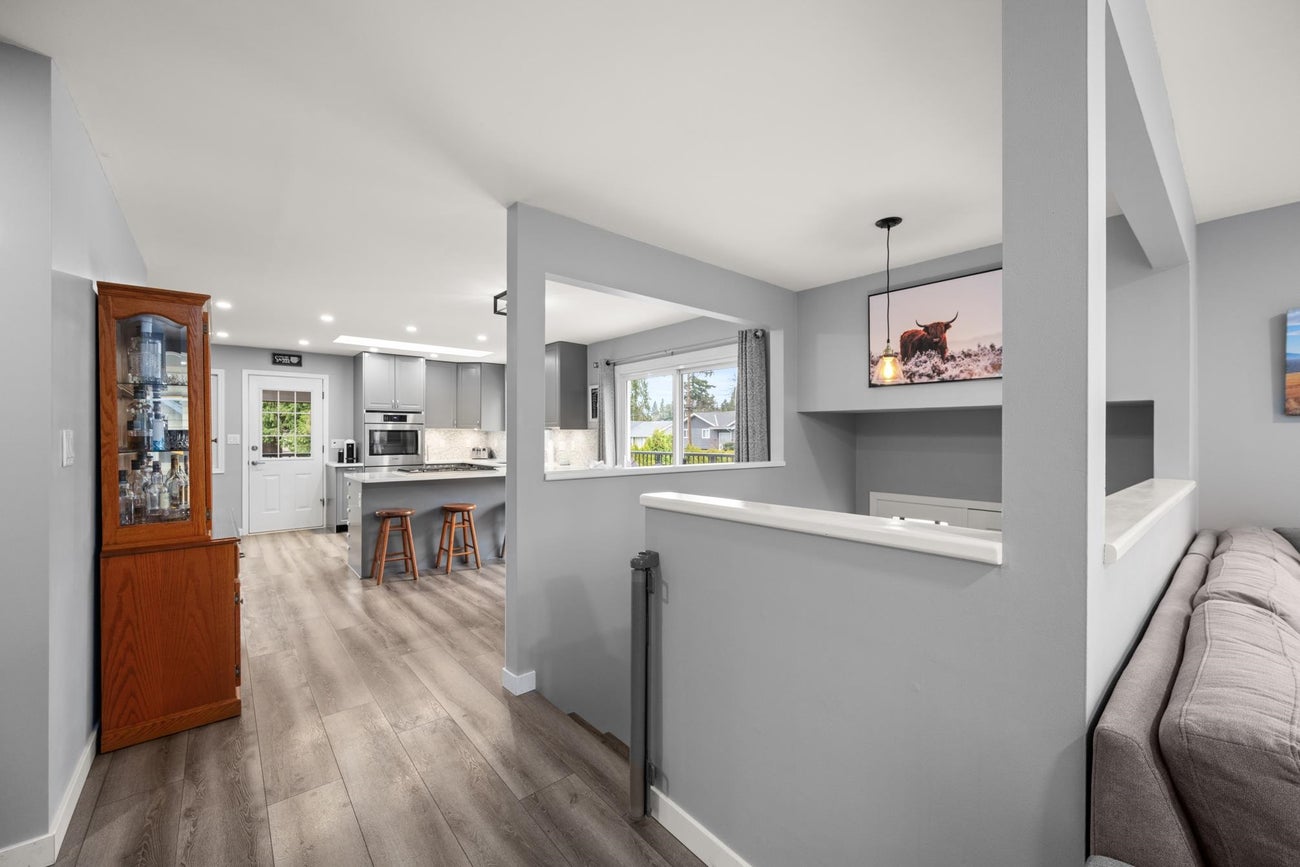 2416 Tolmie Avenue - Central Coquitlam Single Family Residence for Sale, 5 Bedrooms (R2984043) #8