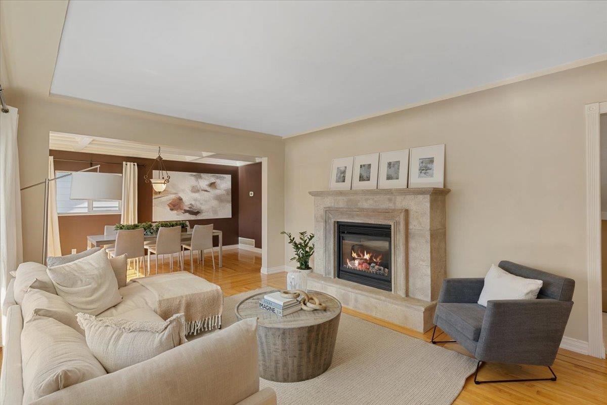 3913 Dundas Street - Vancouver Heights Single Family Residence for Sale, 5 Bedrooms (R2984155) #1