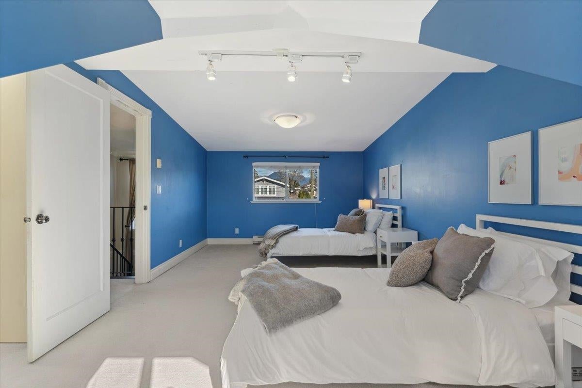 3913 Dundas Street - Vancouver Heights Single Family Residence for Sale, 5 Bedrooms (R2984155) #20