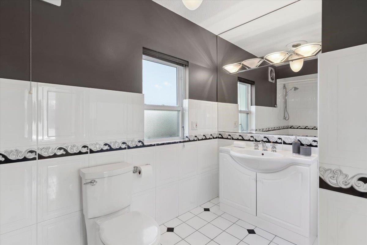 3913 Dundas Street - Vancouver Heights Single Family Residence for Sale, 5 Bedrooms (R2984155) #24