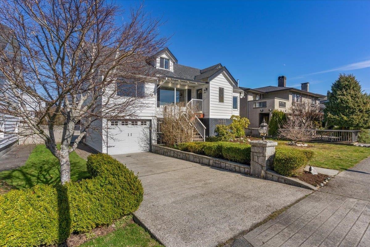 3913 Dundas Street - Vancouver Heights Single Family Residence for Sale, 5 Bedrooms (R2984155) #3