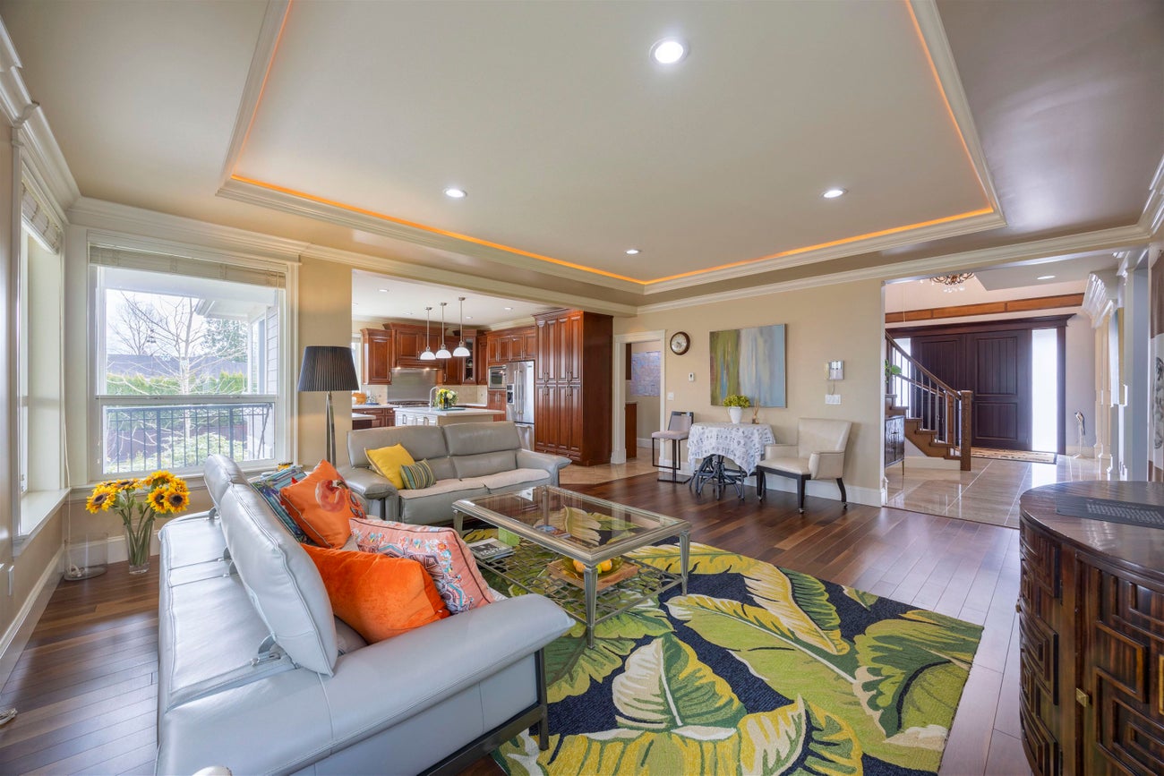1059 Cornell Avenue - Central Coquitlam Single Family Residence for Sale, 6 Bedrooms (R2984892) #11
