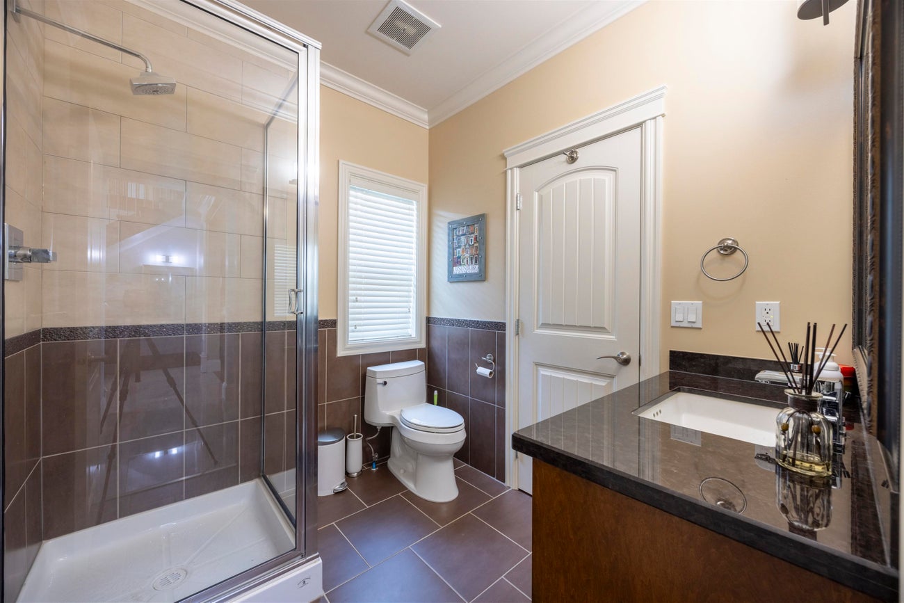 1059 Cornell Avenue - Central Coquitlam Single Family Residence for Sale, 6 Bedrooms (R2984892) #15