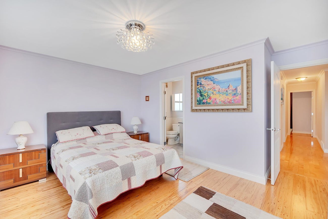 317 Gloucester Court - Coquitlam East Single Family Residence for Sale, 4 Bedrooms (R2985710) #27