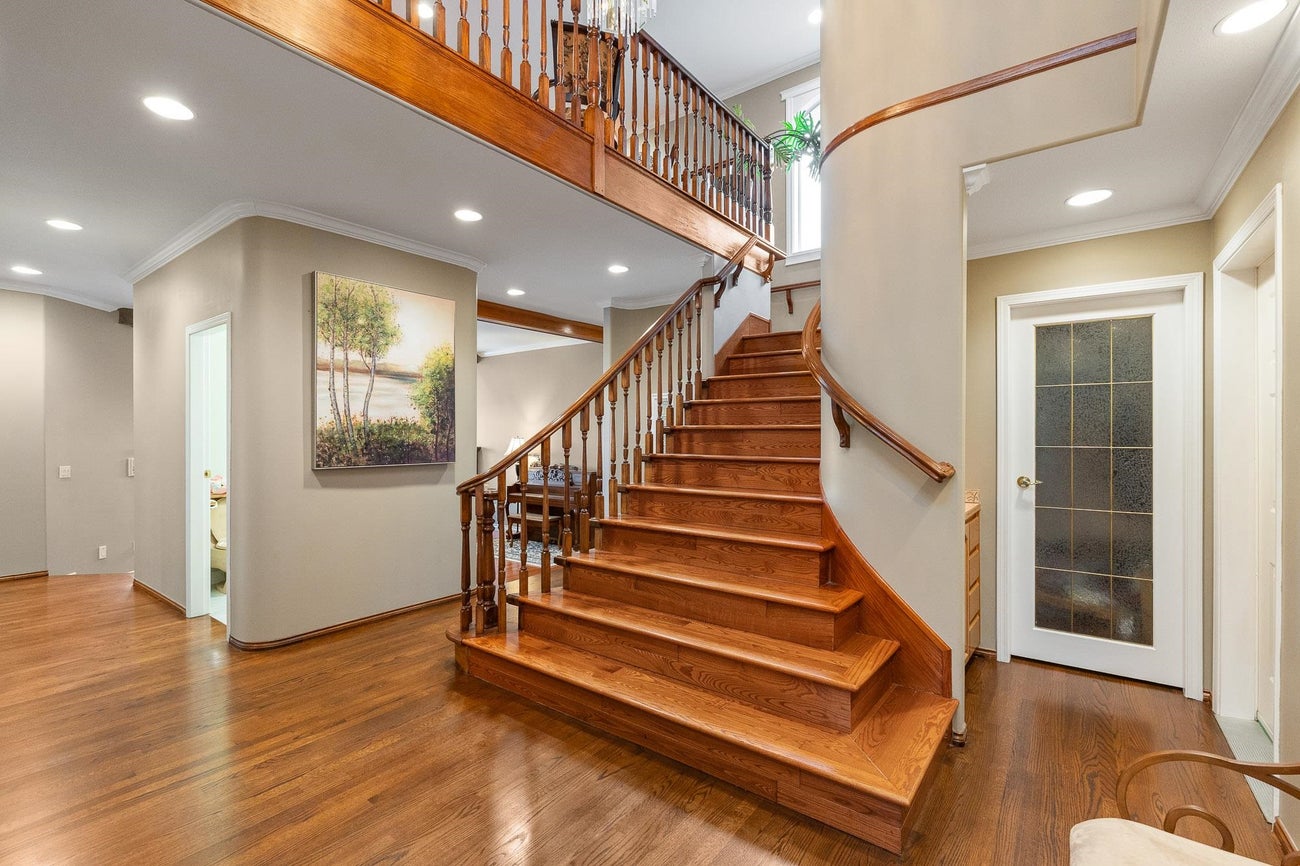 2262 Sorrento Drive - Coquitlam East Single Family Residence for Sale, 6 Bedrooms (R2986531) #6