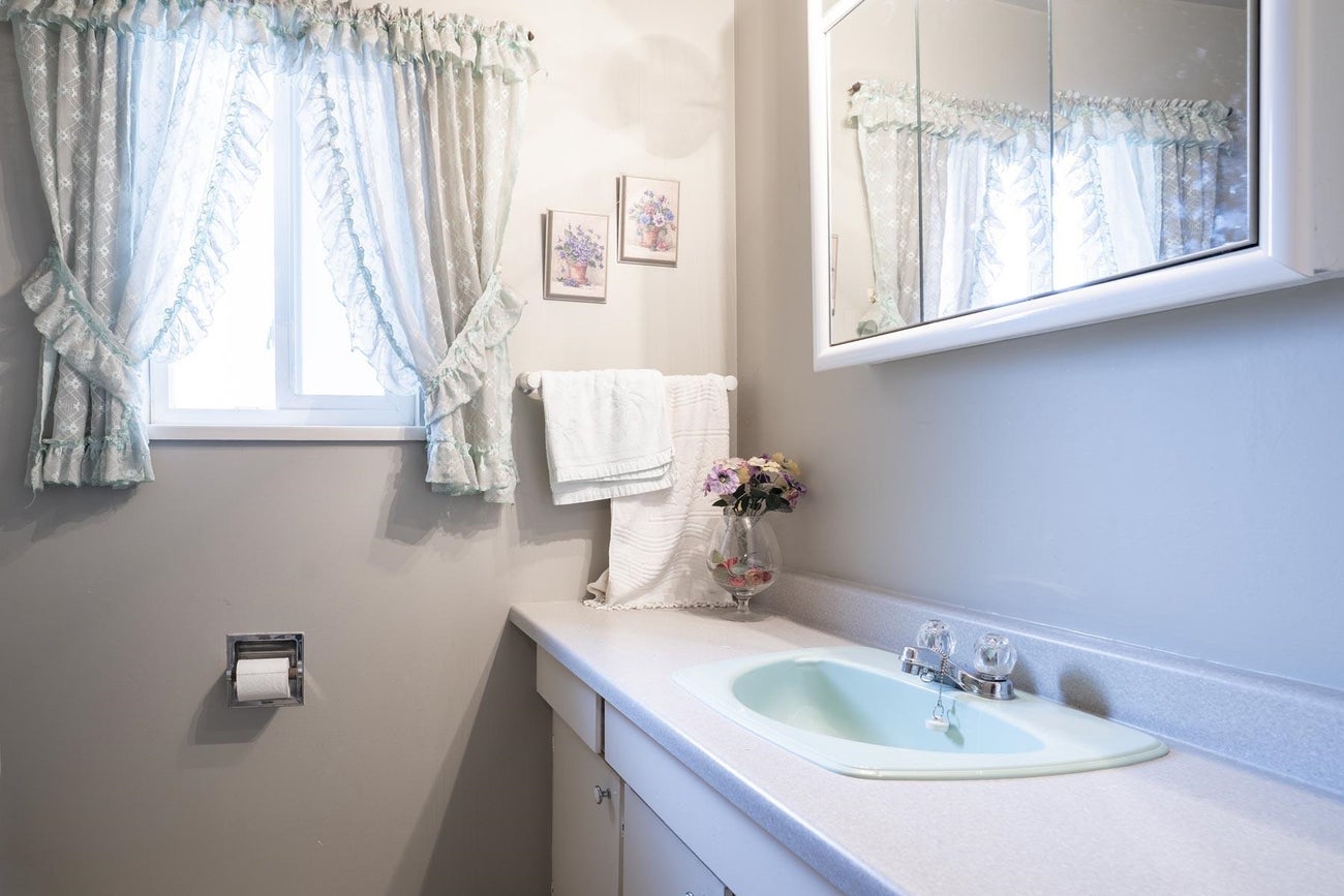 233 Montgomery Street - Central Coquitlam Single Family Residence for Sale, 3 Bedrooms (R2988105) #13