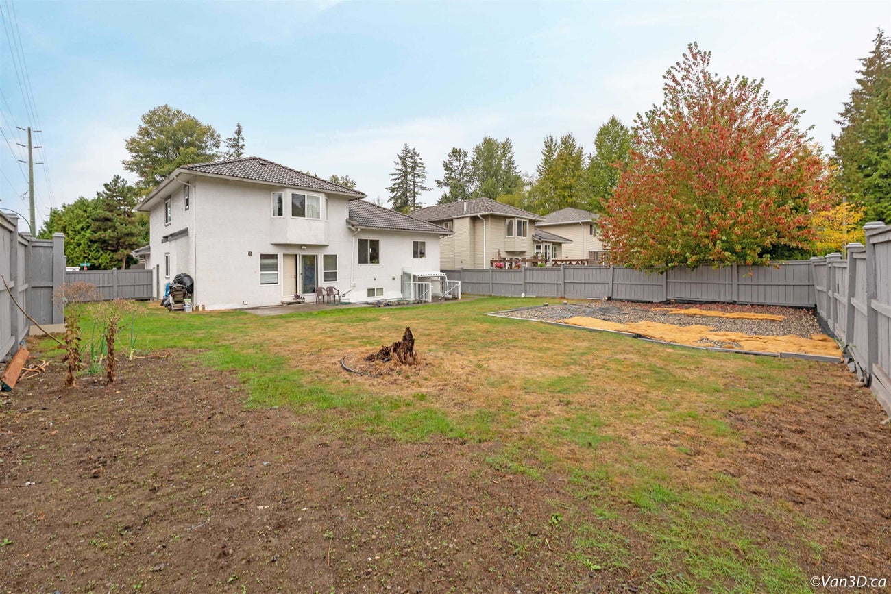 801 Fowler Court - Coquitlam West Single Family Residence for Sale, 9 Bedrooms (R2988116) #4