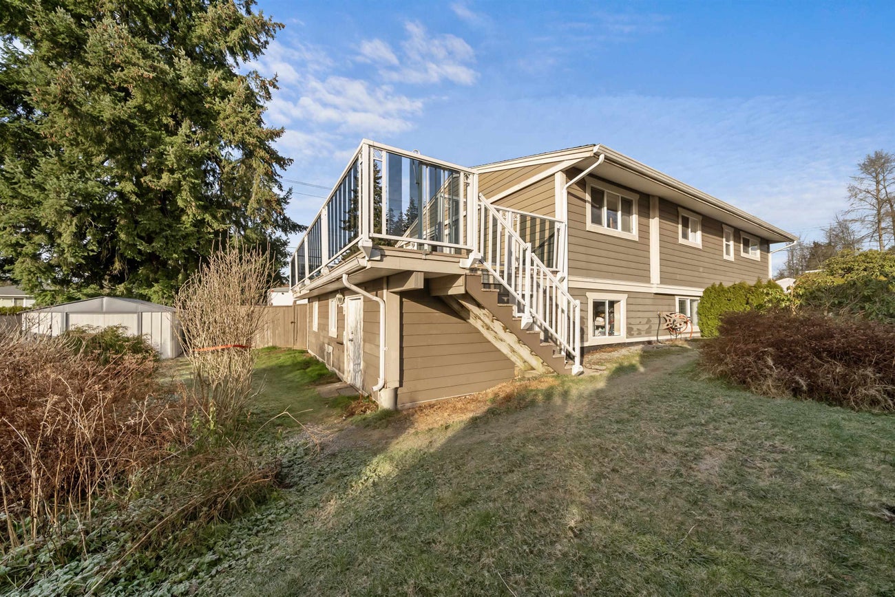 551 Poirier Street - Central Coquitlam Single Family Residence for Sale, 3 Bedrooms (R2988328) #28
